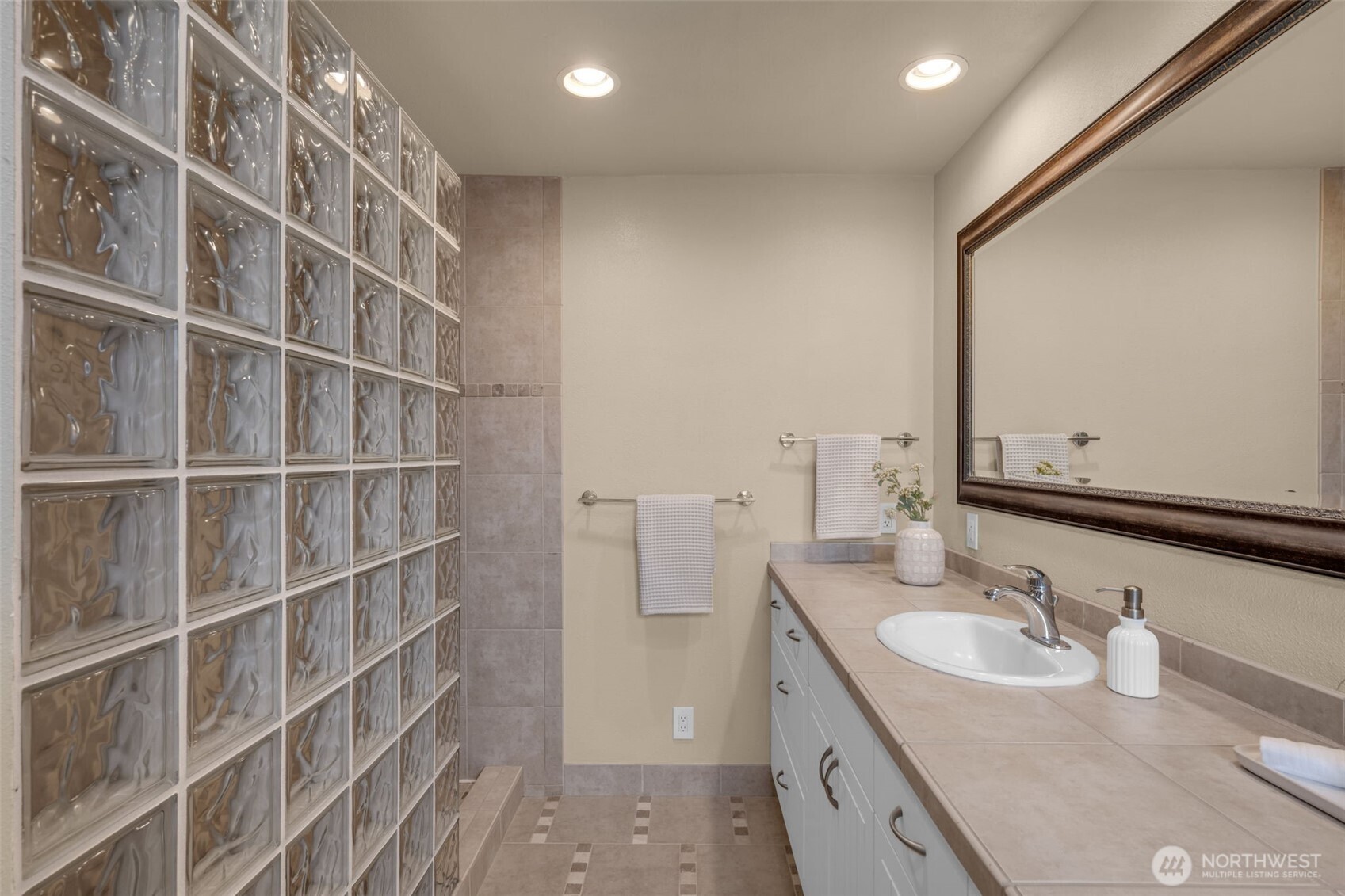 2102 15th Avenue Milton WA 98354