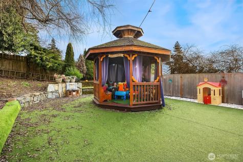 15411 SE 8th Street Bellevue WA 98007