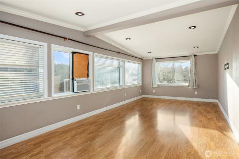 15411 SE 8th Street Bellevue WA 98007