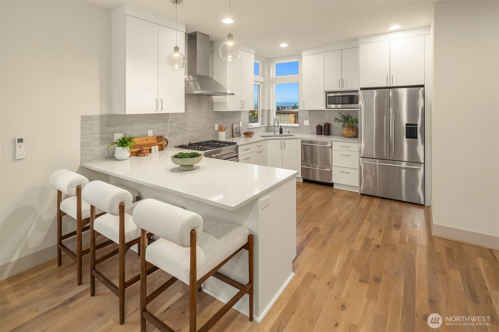1516 Bigelow Avenue N Seattle WA 98109