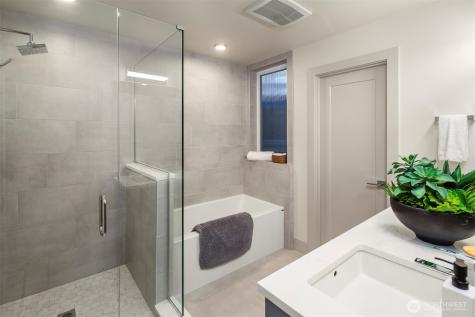 1516 Bigelow Avenue N Seattle WA 98109
