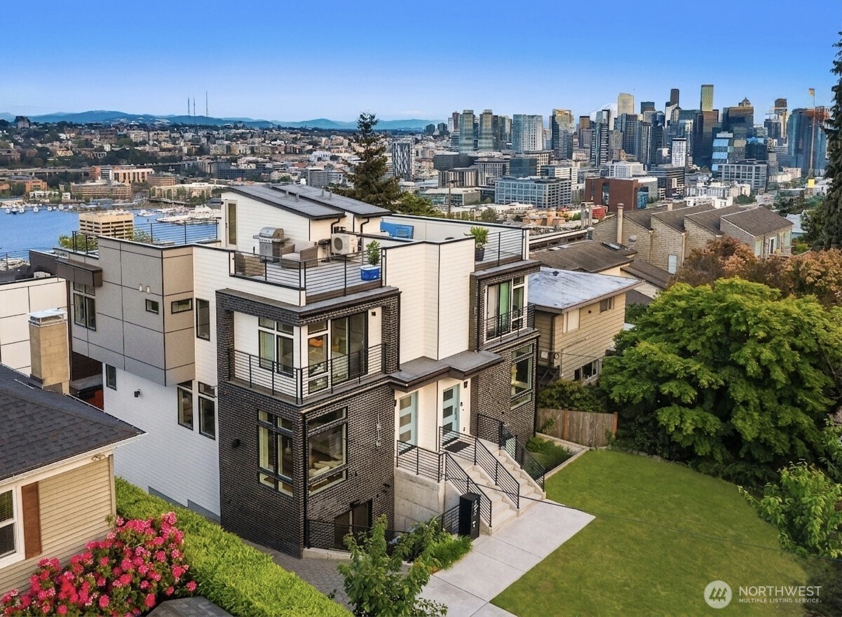 1516 Bigelow Avenue N Seattle WA 98109
