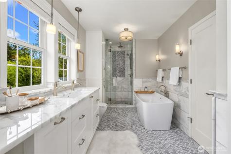 5230 NE 75th Street Seattle WA 98115