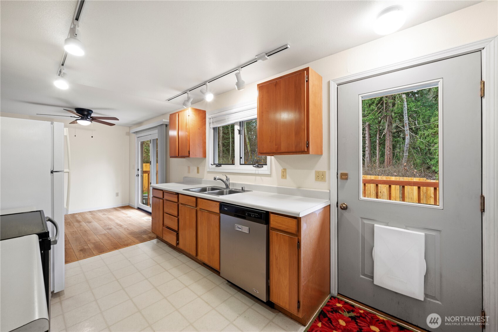 314 Dungeness Meadows Sequim WA 98382