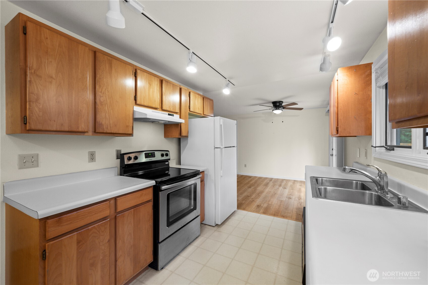 314 Dungeness Meadows Sequim WA 98382