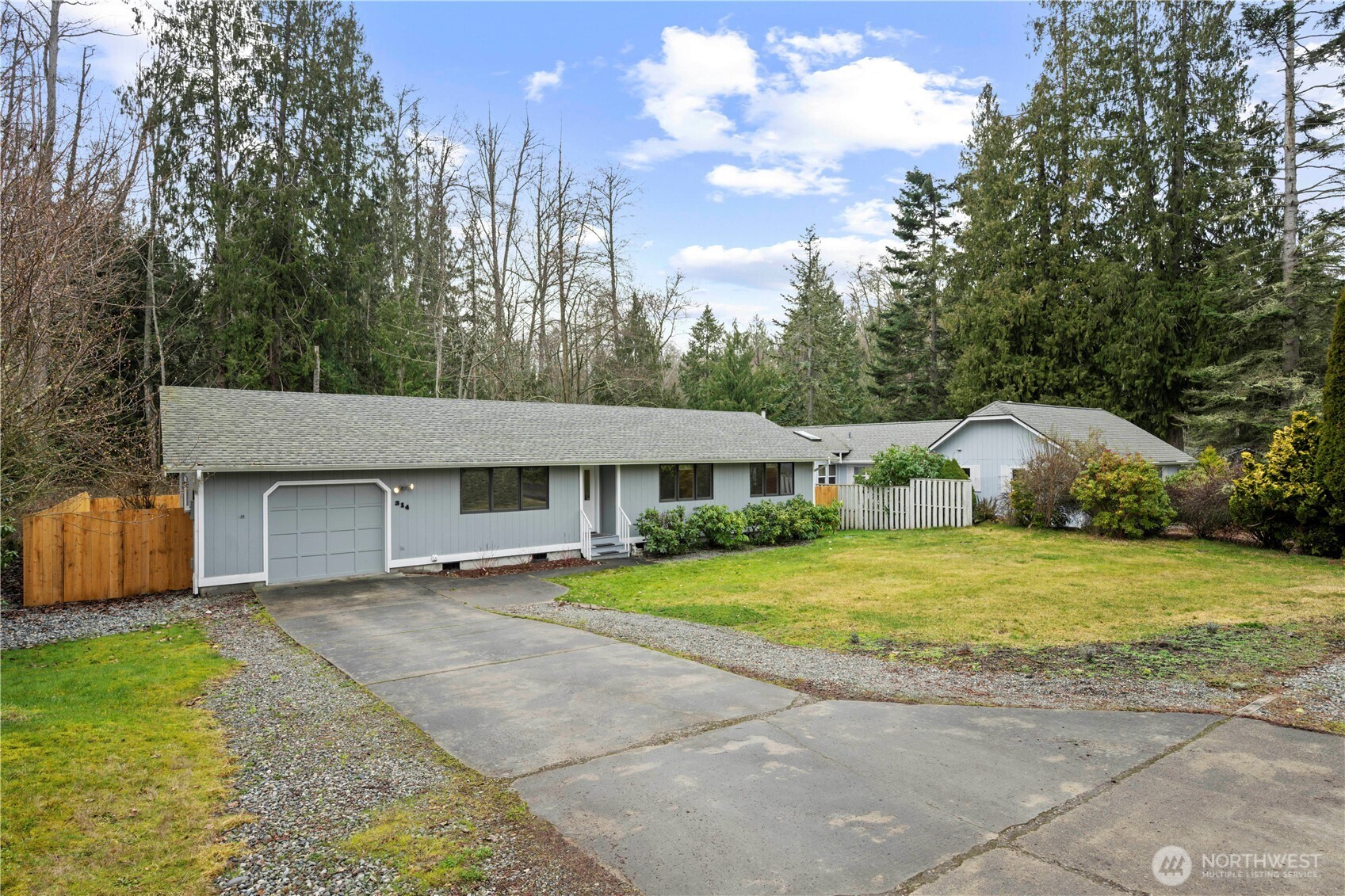 314 Dungeness Meadows Sequim WA 98382