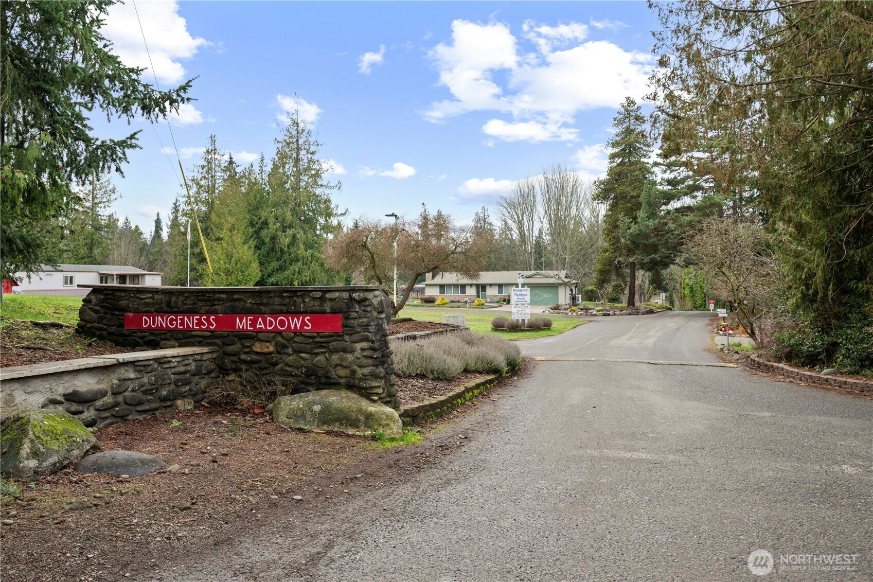 314 Dungeness Meadows Sequim WA 98382