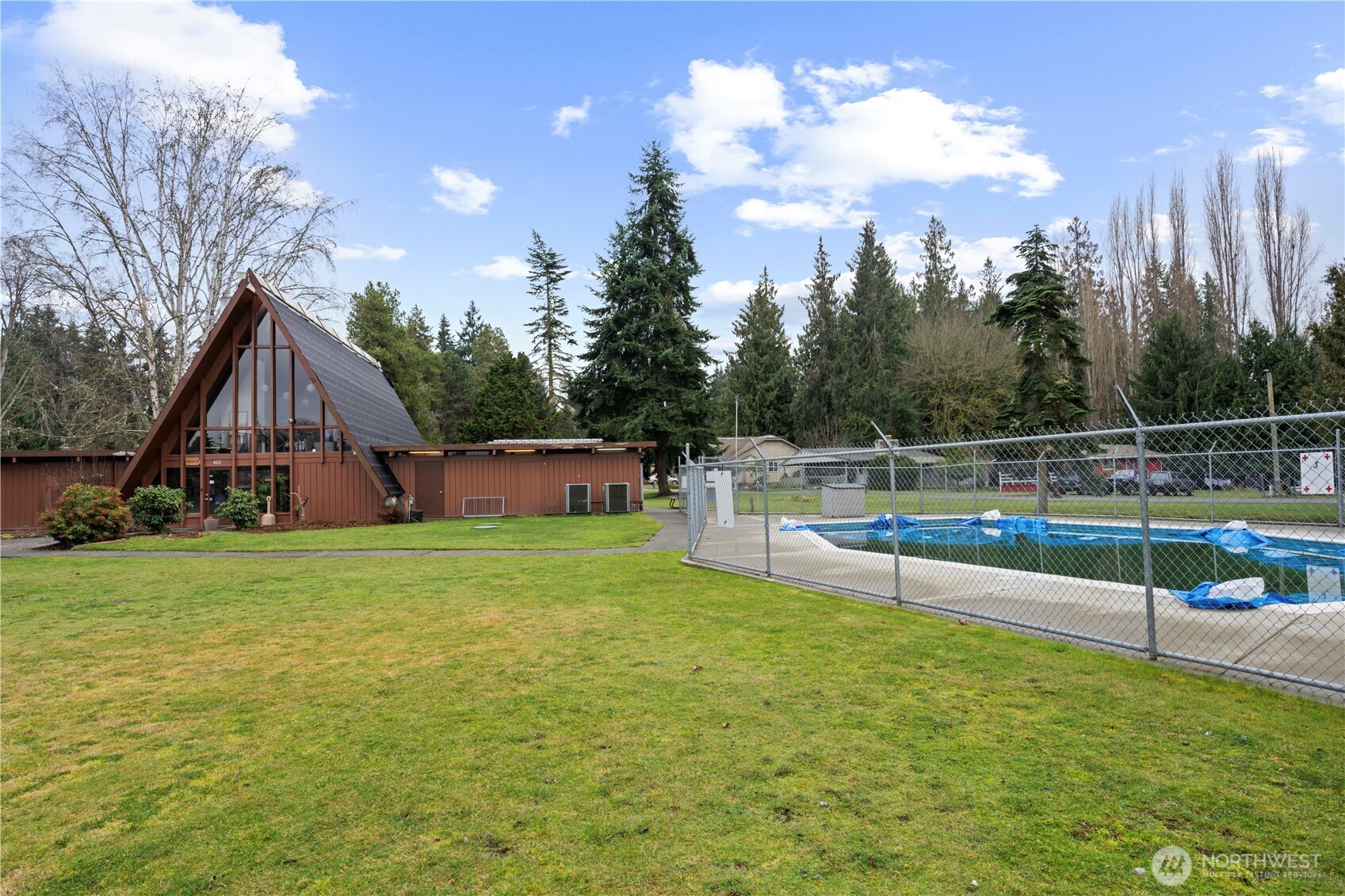 314 Dungeness Meadows Sequim WA 98382