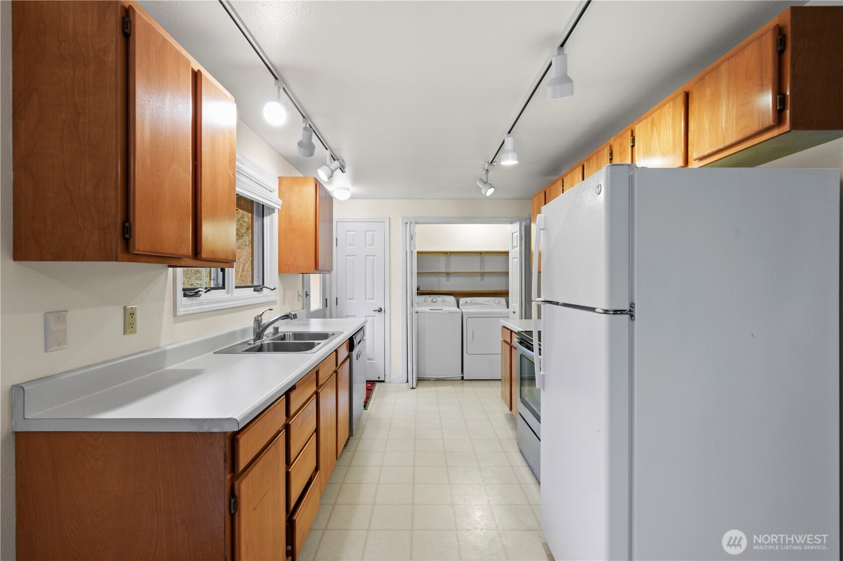 314 Dungeness Meadows Sequim WA 98382