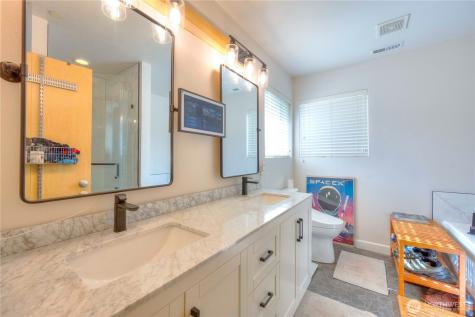 1830 Hoffman Hill Boulevard Dupont WA 98327
