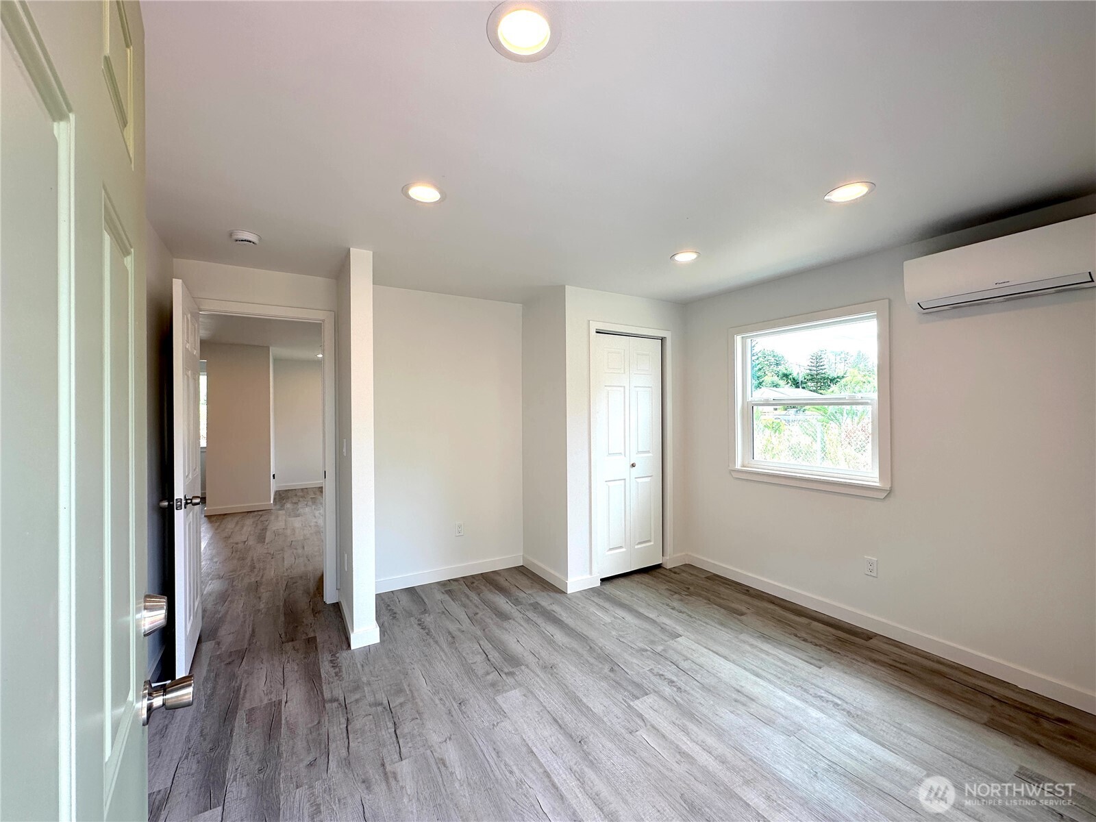 1743 SE Crawford Road Port Orchard WA 98366