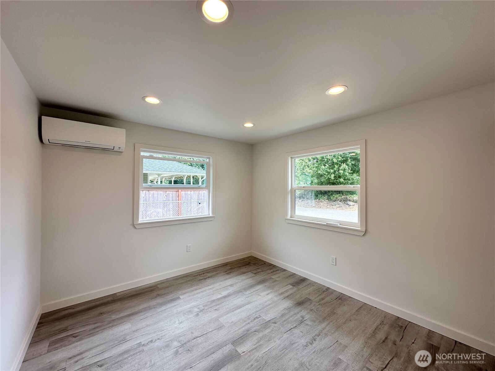 1743 SE Crawford Road Port Orchard WA 98366