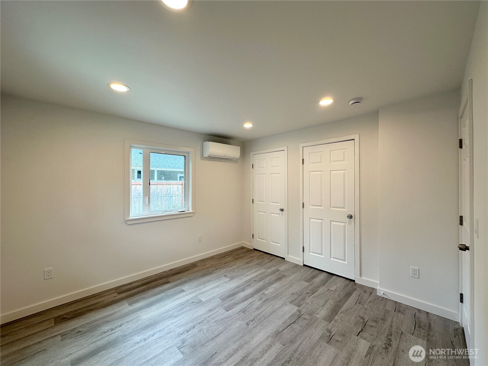 1743 SE Crawford Road Port Orchard WA 98366