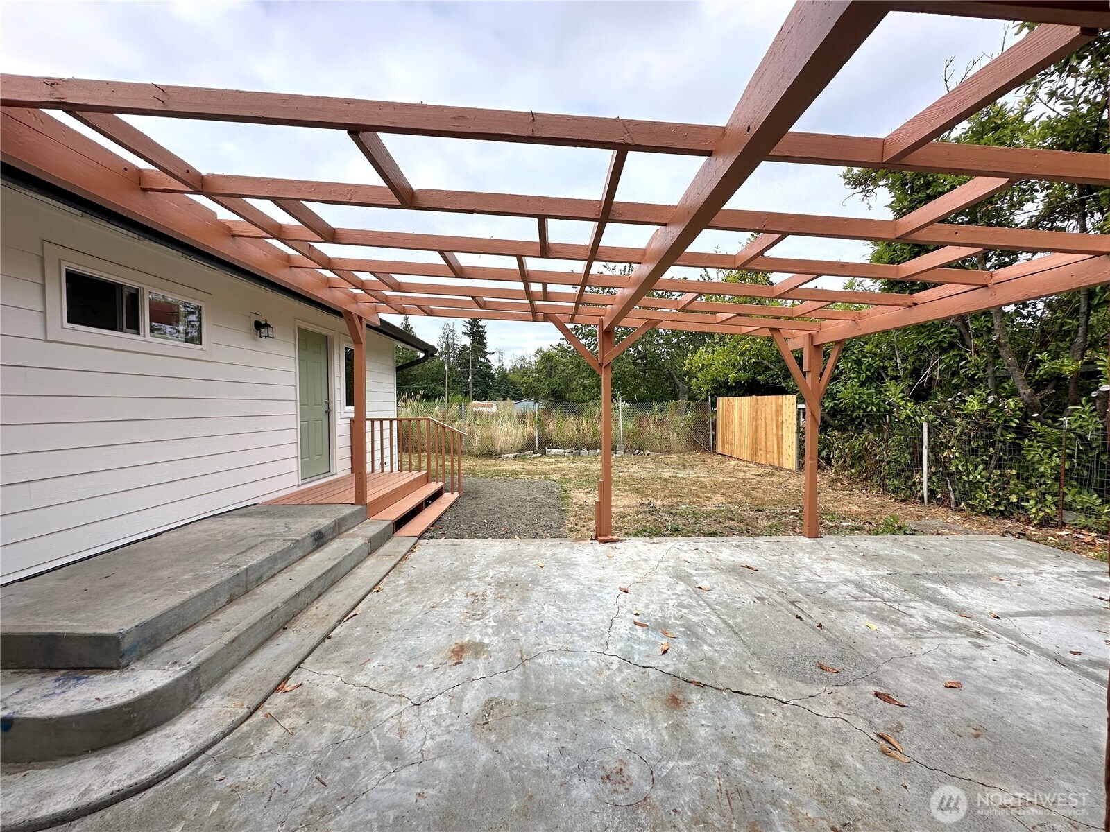 1743 SE Crawford Road Port Orchard WA 98366