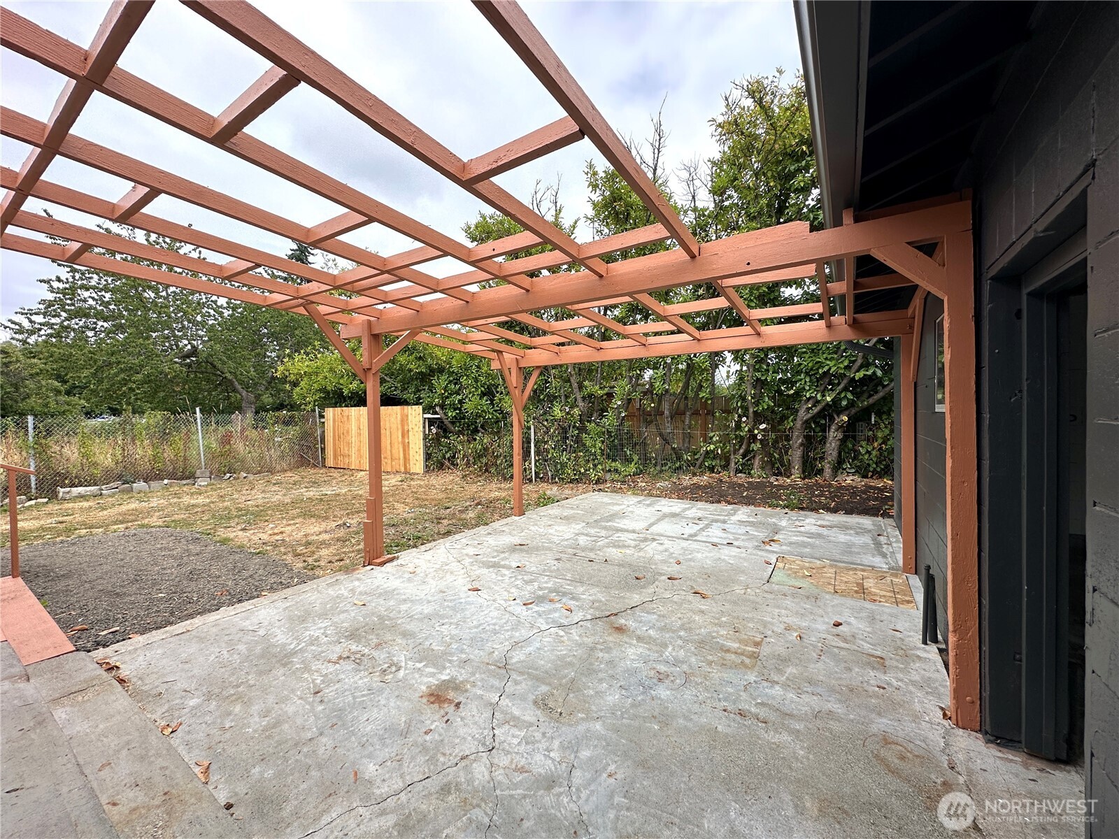 1743 SE Crawford Road Port Orchard WA 98366