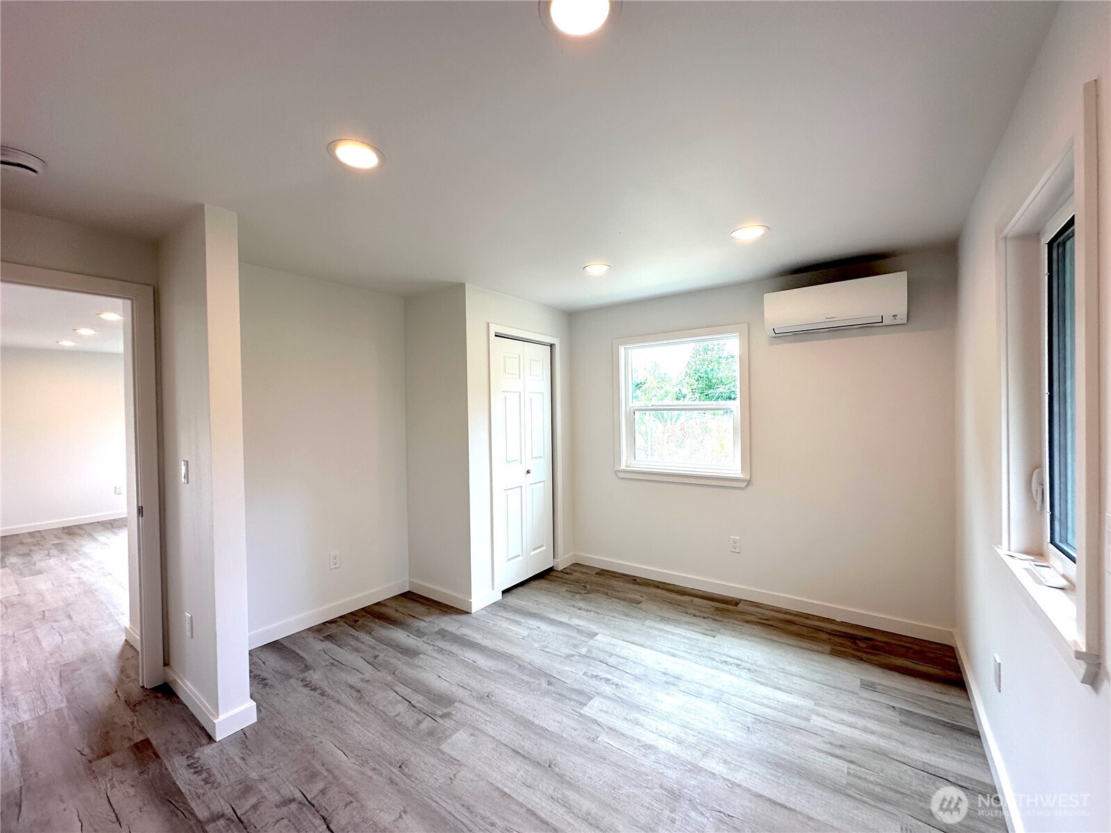 1743 SE Crawford Road Port Orchard WA 98366