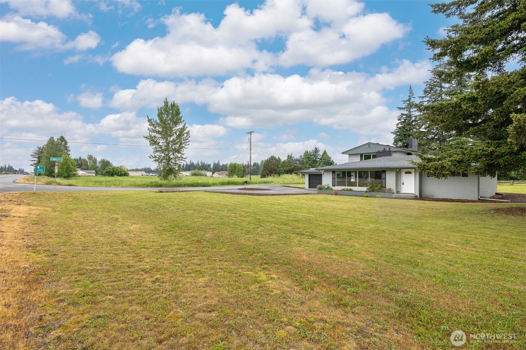 108 W Bartlett Road Lynden WA 98264