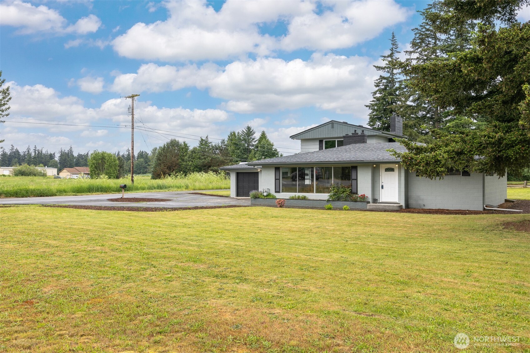 108 W Bartlett Road Lynden WA 98264
