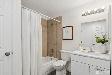 7002 42nd Avenue S Seattle WA 98118