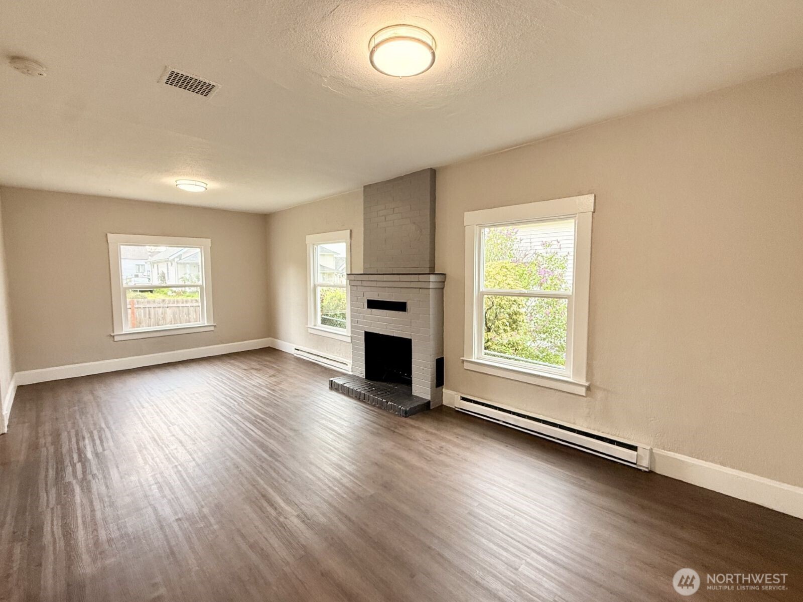 3585 E Spokane Street Tacoma WA 98404