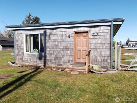 210 W Tacoma Avenue Westport WA 98595