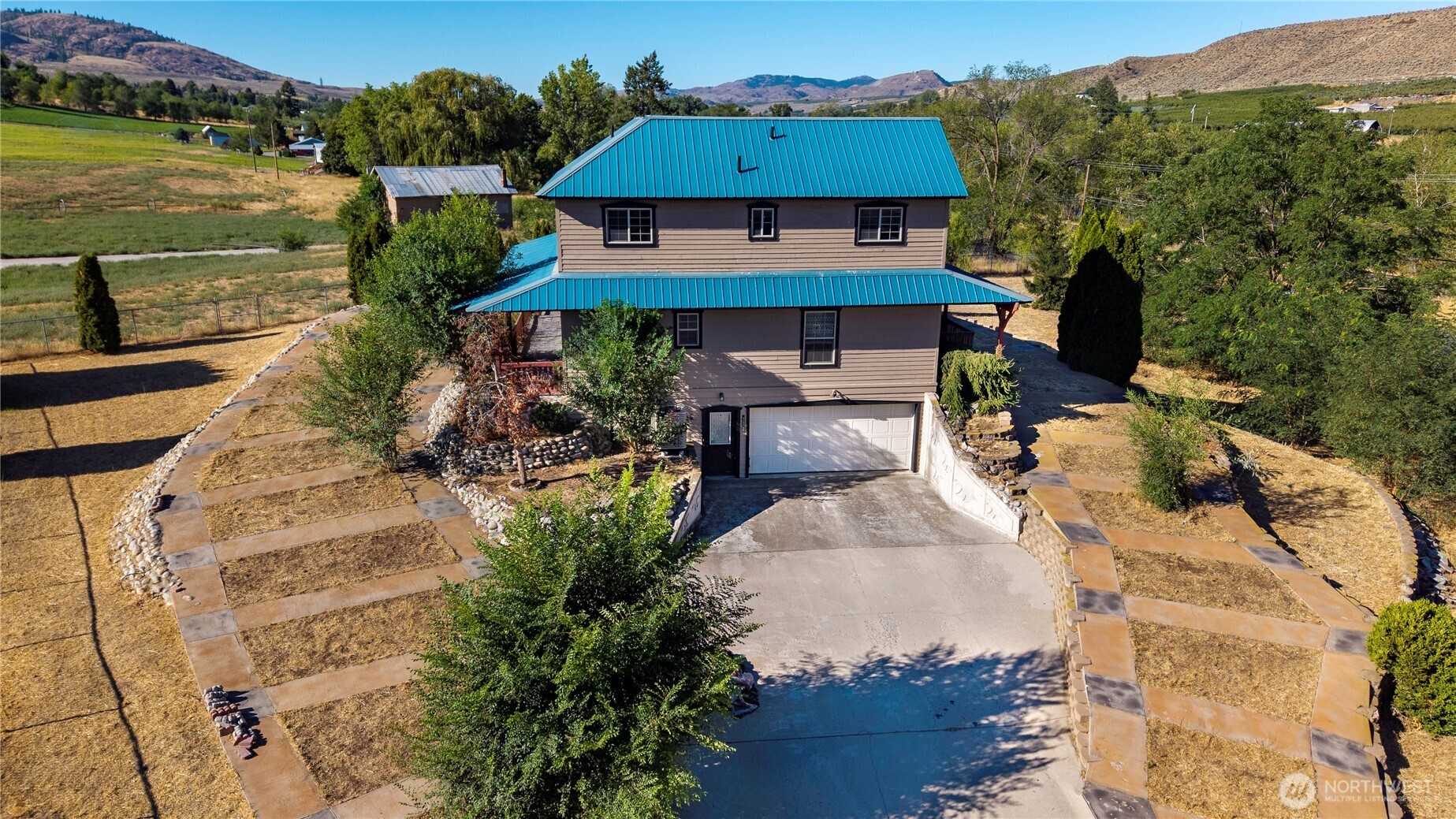 6 Orchard Loop S. Tonasket WA 98855