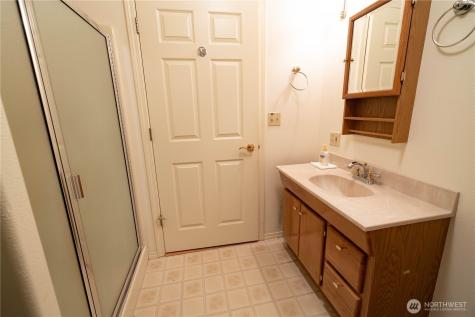 6 Orchard Loop S. Tonasket WA 98855