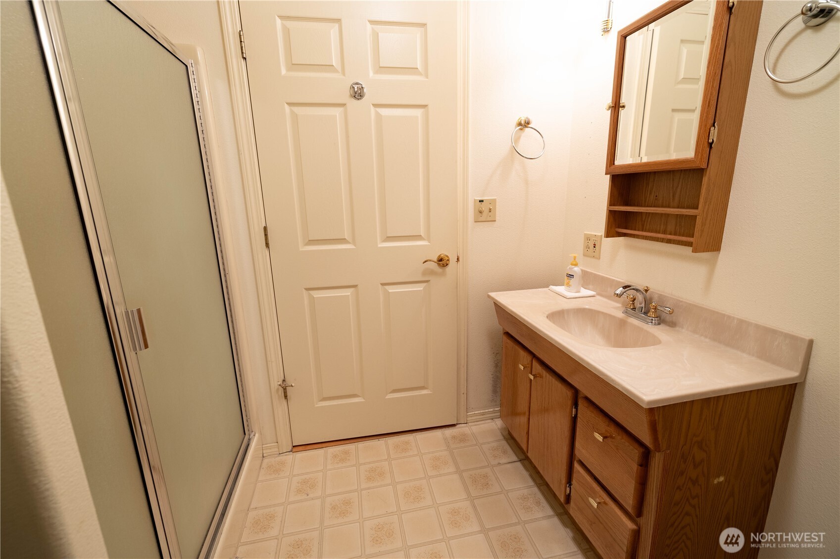 6 Orchard Loop S. Tonasket WA 98855