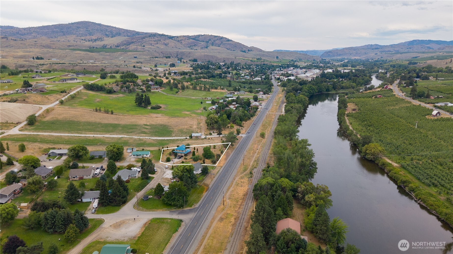 6 Orchard Loop S. Tonasket WA 98855