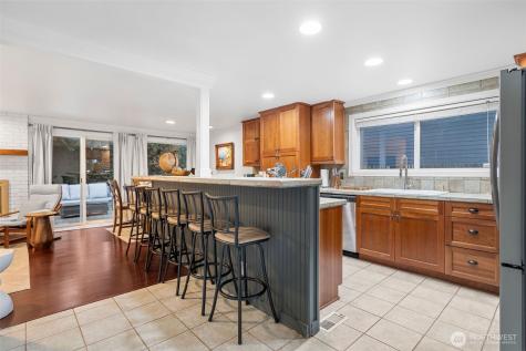 9024 171st Avenue NE Redmond WA 98052