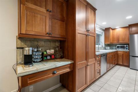 9024 171st Avenue NE Redmond WA 98052