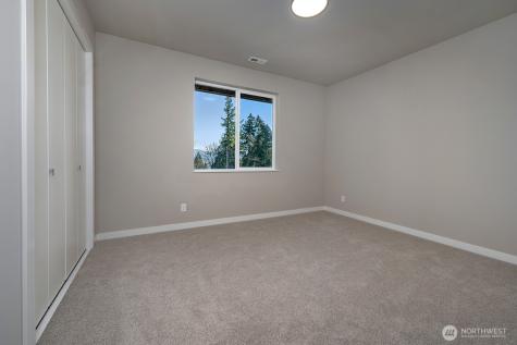 17717 142nd Avenue E Puyallup WA 98374