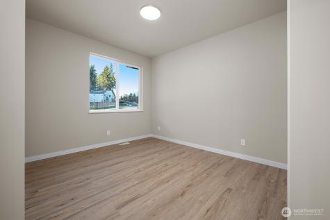 17717 142nd Avenue E Puyallup WA 98374