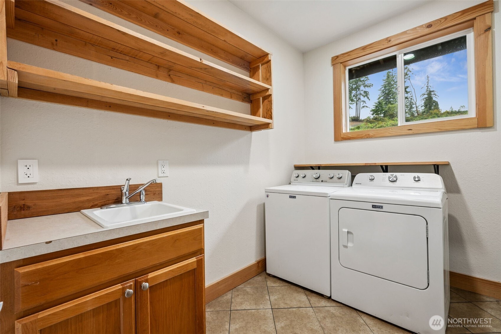4311 E Mason Lake Dr W Grapeview WA 98546