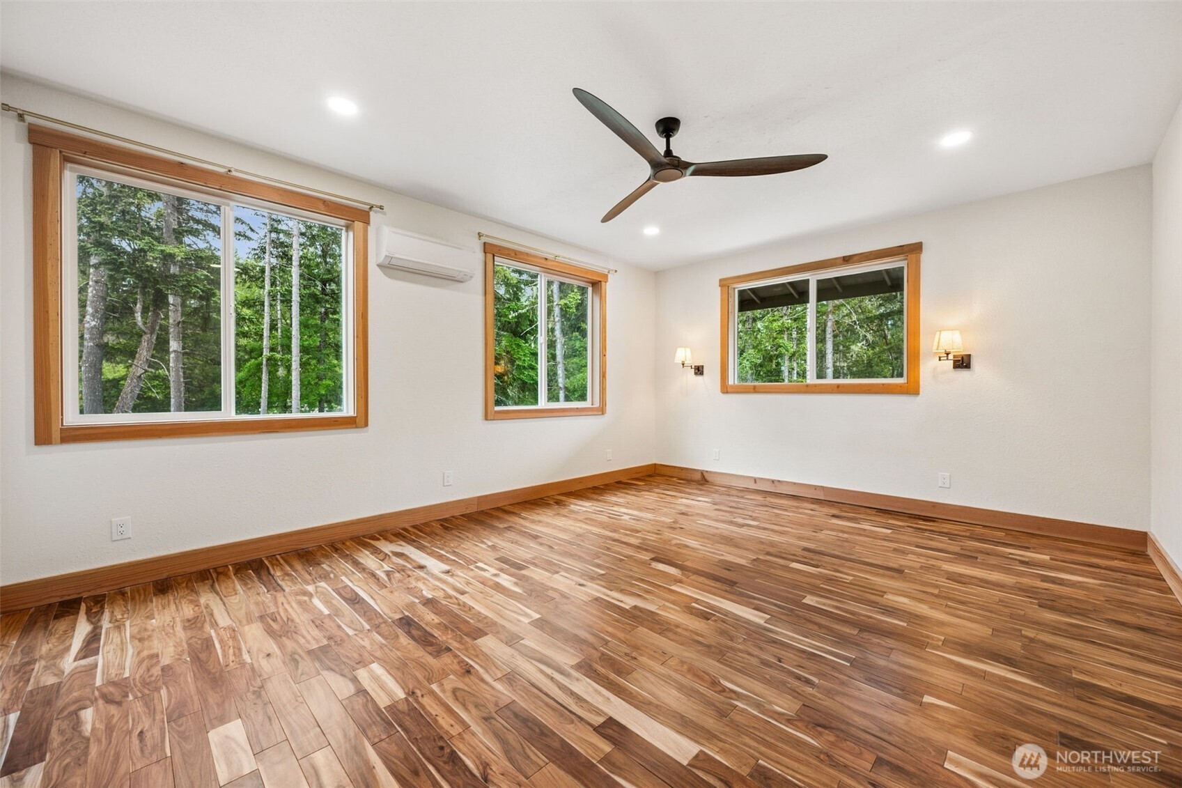 4311 E Mason Lake Dr W Grapeview WA 98546