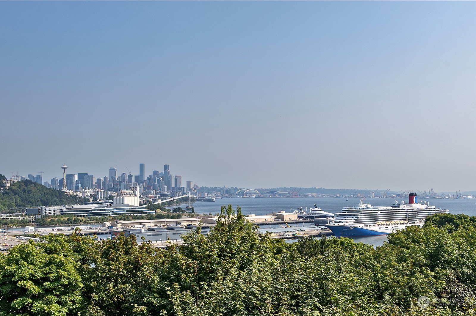1706 Magnolia Way W Seattle WA 98199
