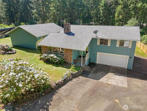 870 Kamus Fox Island WA 98333