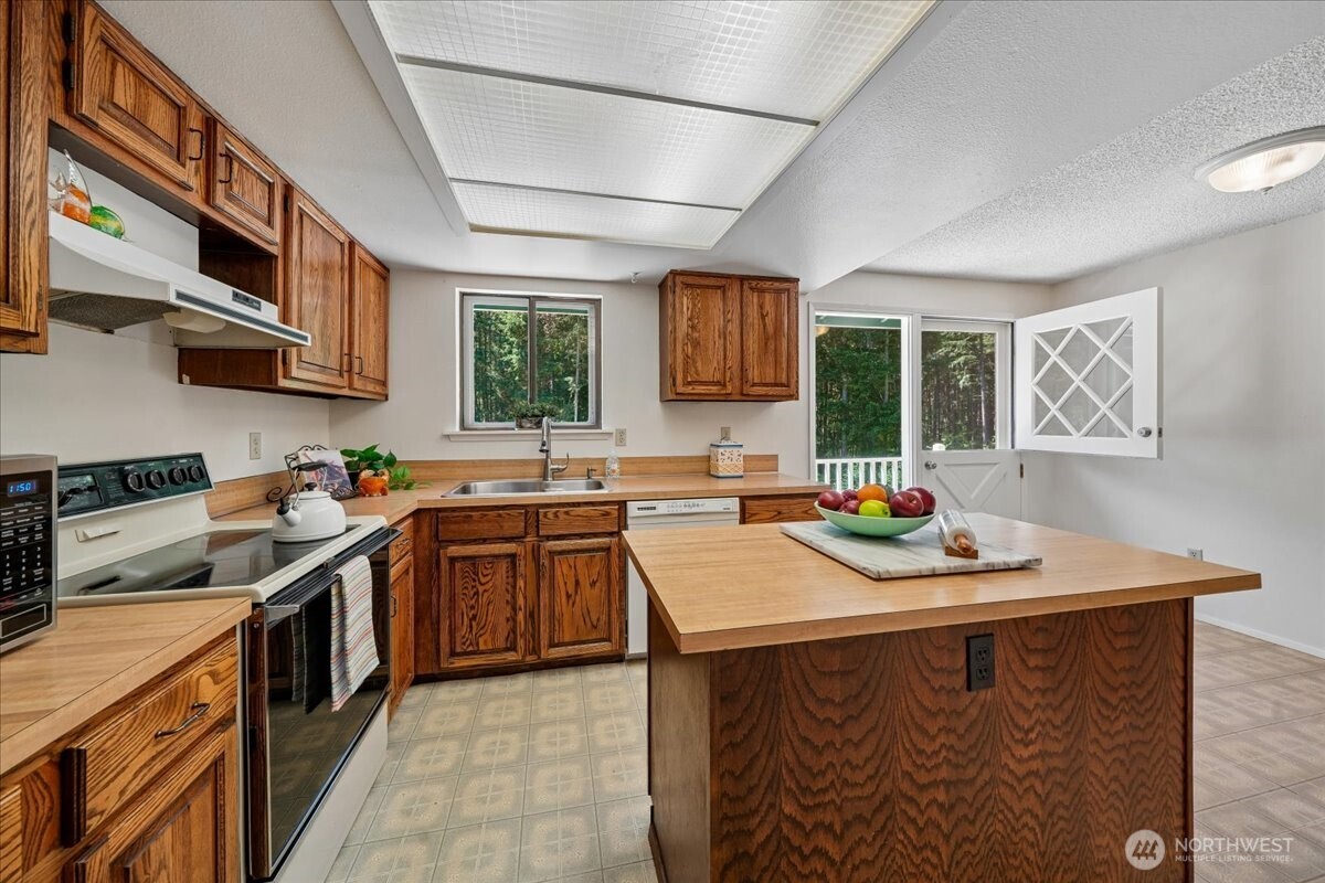 870 Kamus Place Fox Island WA 98333