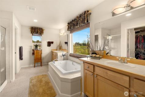 1306 68th Street SE Auburn WA 98092