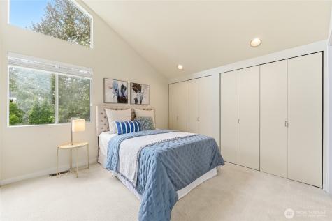 613 Bellevue Way SE Bellevue WA 98004