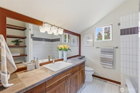 613 Bellevue Way SE Bellevue WA 98004