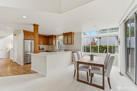613 Bellevue Way SE Bellevue WA 98004