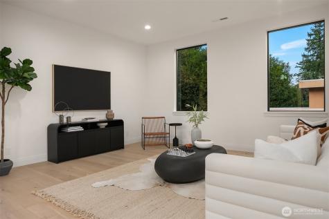 7626 NE 10th Street Medina WA 98039