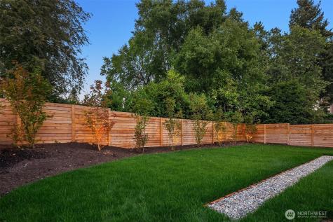 7626 NE 10th Street Medina WA 98039