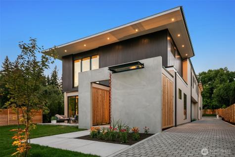 7626 NE 10th Street Medina WA 98039