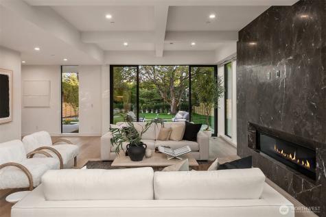 7626 NE 10th Street Medina WA 98039