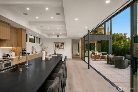 7626 NE 10th Street Medina WA 98039