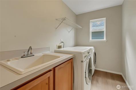 16814 128th Avenue E Puyallup WA 98374