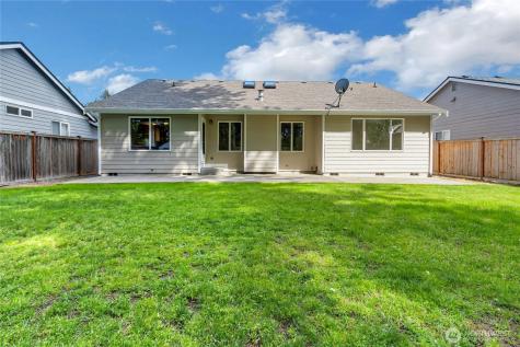 16814 128th Avenue E Puyallup WA 98374