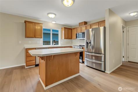 16814 128th Avenue E Puyallup WA 98374